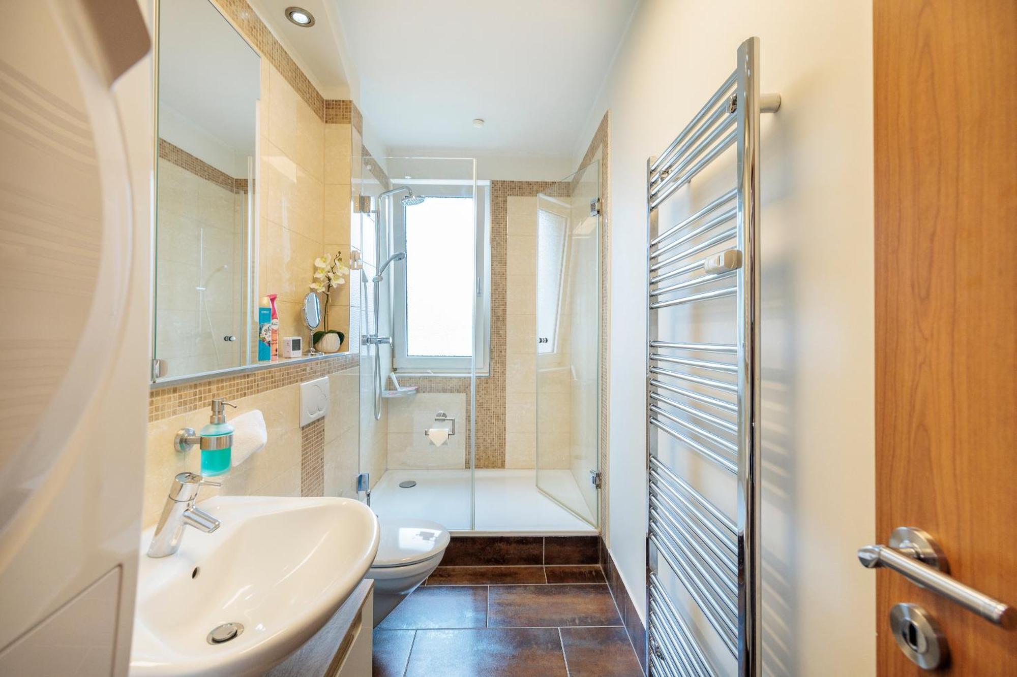 86Qm - 3 Rooms - Central - Rhm Apartments Hannover Dış mekan fotoğraf